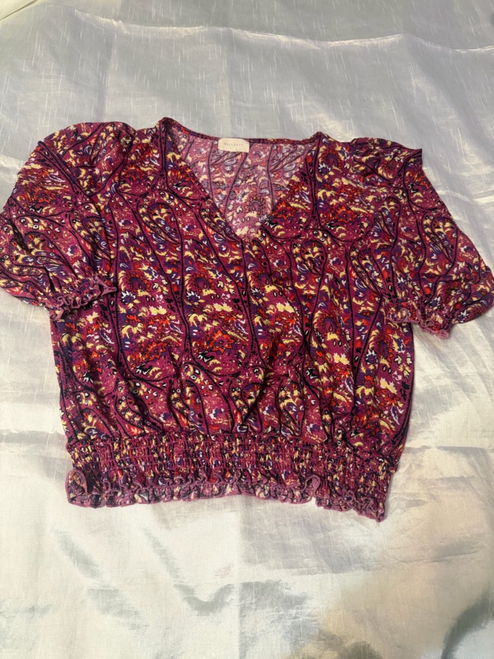 Melloday - Floral Paisley Short-Sleeve Smocked Hem Top - Burgundy size M
